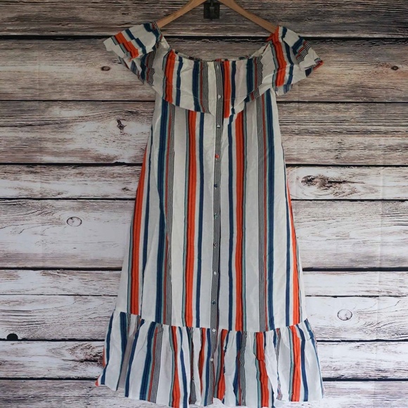 Moon River Dresses & Skirts - Moon River Dress Button Front Boat Neck Ruffled